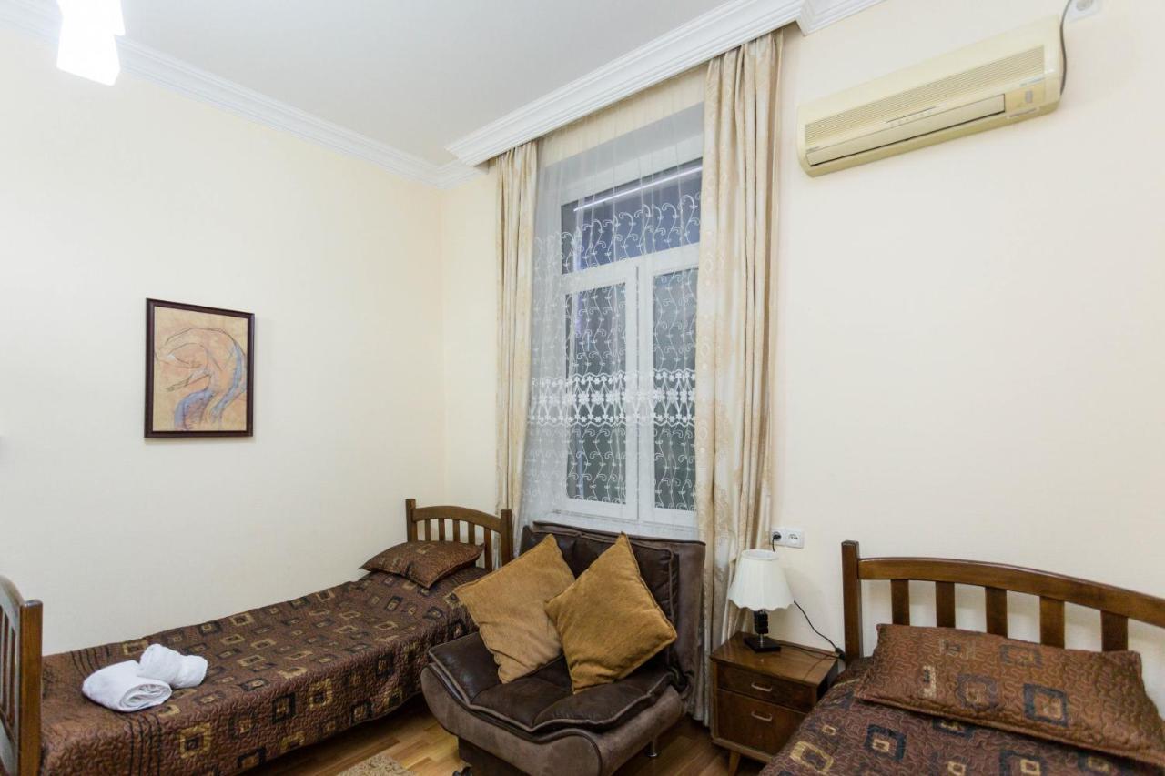Gis Guest House Tbilisi Exterior photo
